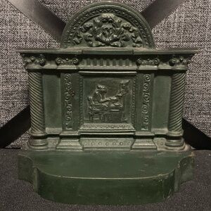 1 Vintage BETSY ROSS Sewing with Eagle/Scales of Justice Cast Iron Book End